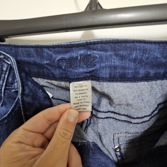 Cache Jeans - Picture 8 of 8
